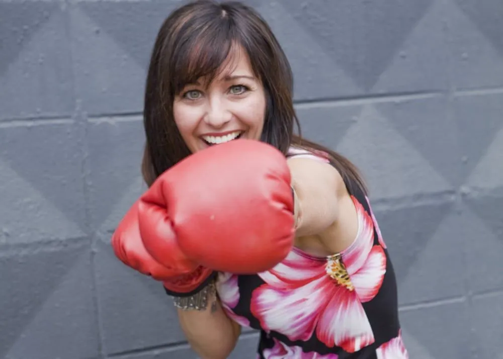 Career coach in boxing gloves, featured image from the website